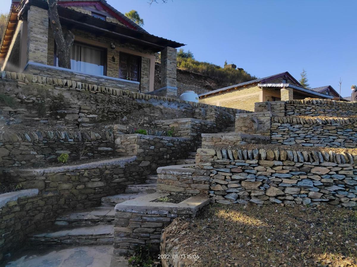 Meraki Huts Pauri Kültér fotó