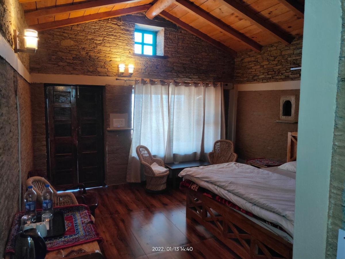 Meraki Huts Pauri Kültér fotó