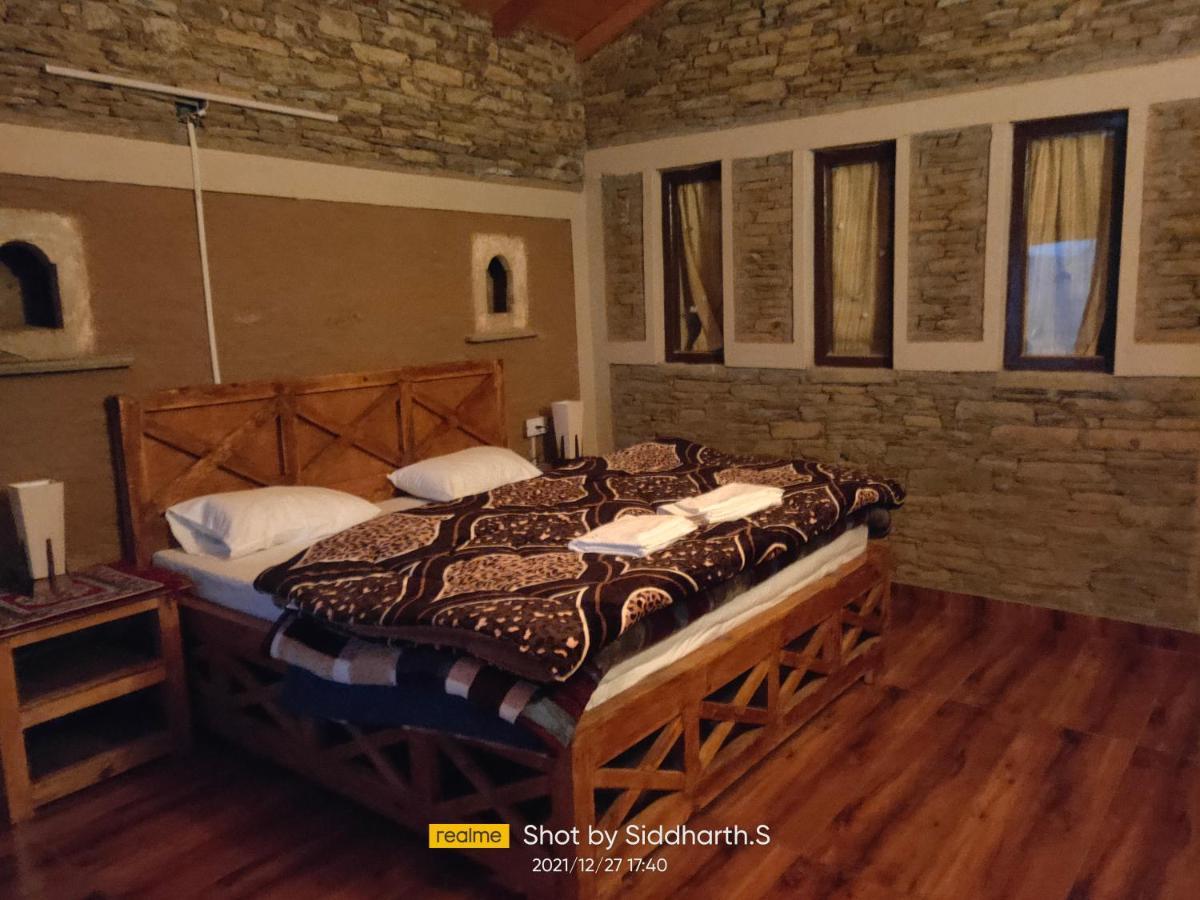 Meraki Huts Pauri Kültér fotó