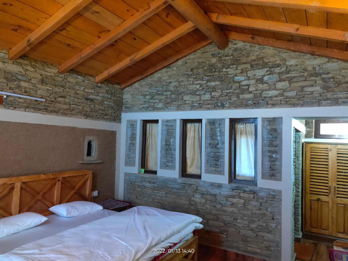 Meraki Huts Pauri Kültér fotó