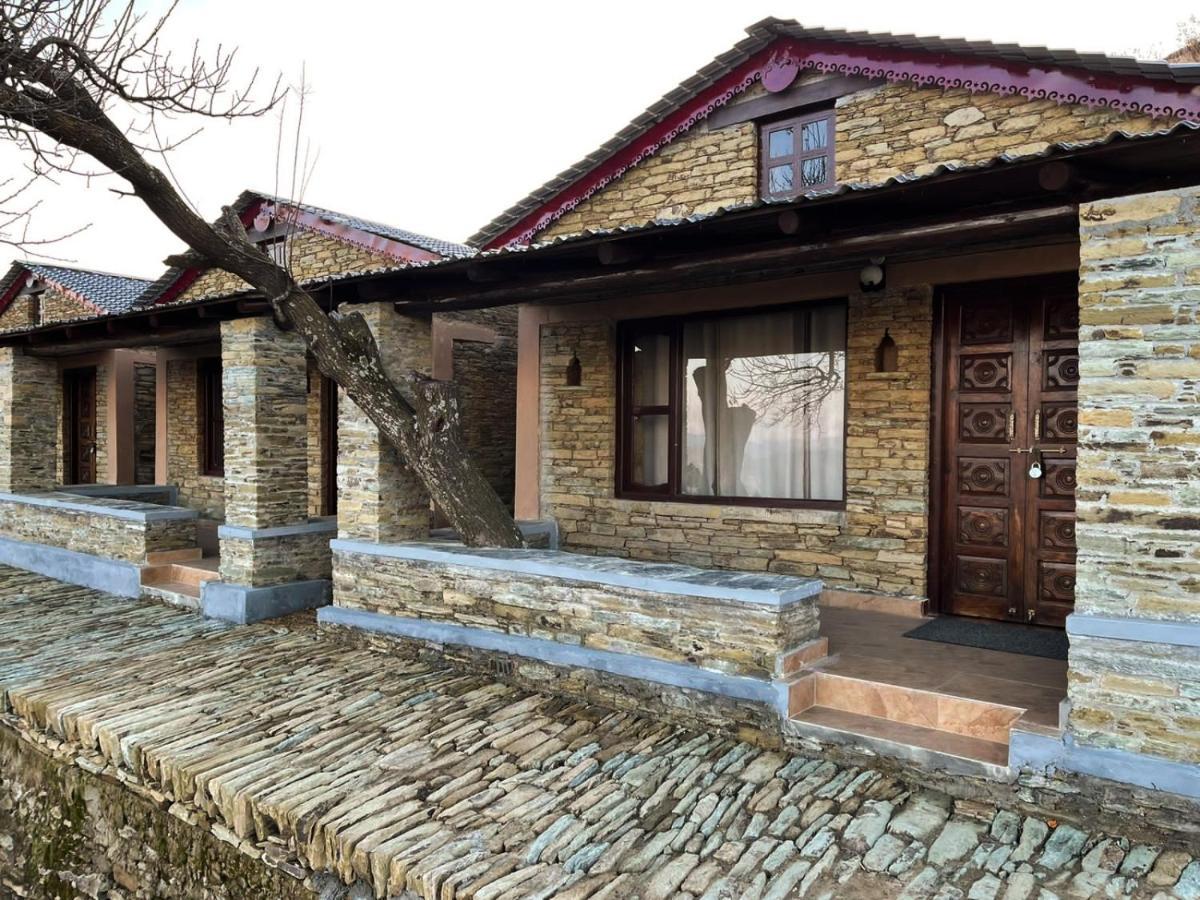 Meraki Huts Pauri Kültér fotó