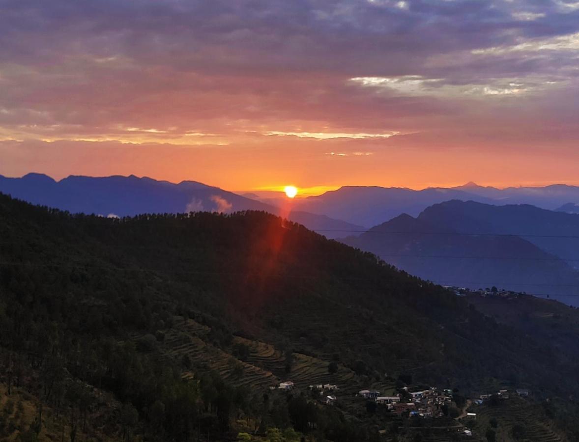 Meraki Huts Pauri Kültér fotó