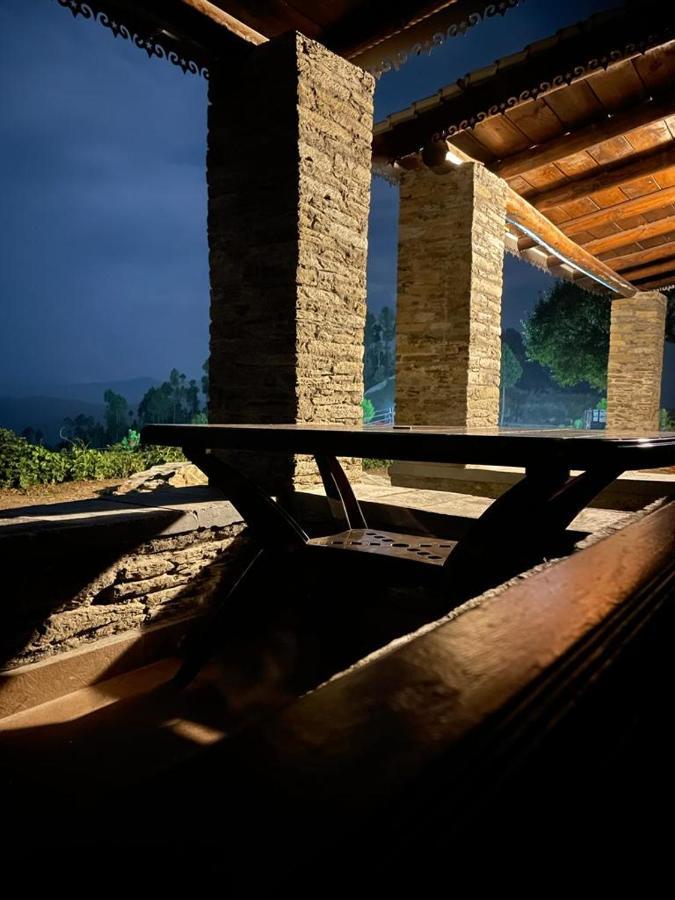 Meraki Huts Pauri Kültér fotó